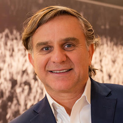 Mauricio Toledo